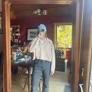 Aerie cropped baby pink sweatshirt